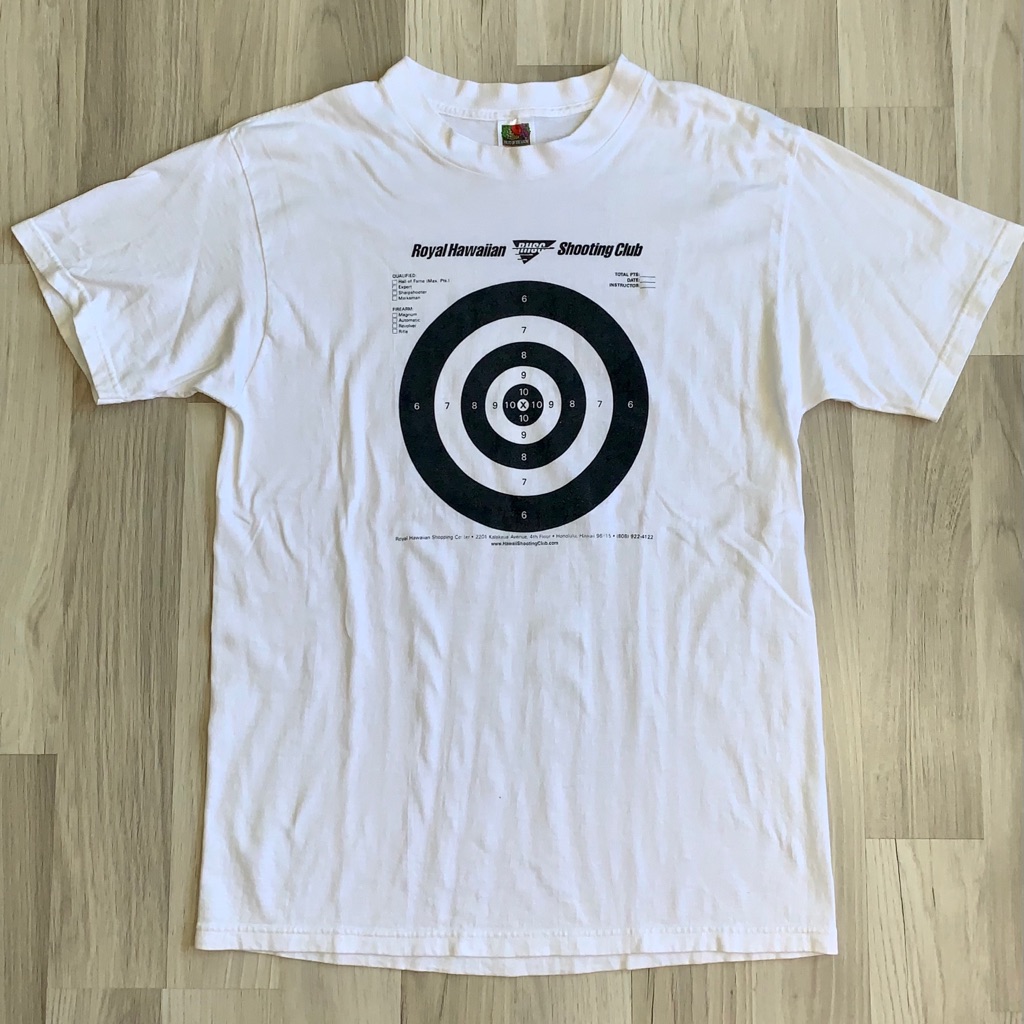 Vtg 2000s Royal Hawaiian Shooting Club Target Tee Vtg 2000s Royal Hawaiian Shooting Club Target Tee